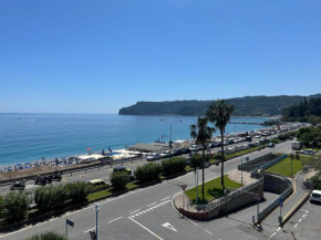 La Casa sul Mare by Holiday World Spotorno